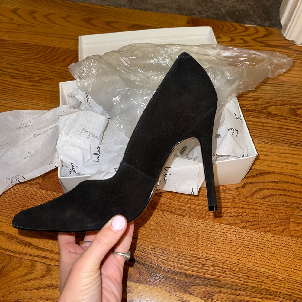 Black suede heels size 6